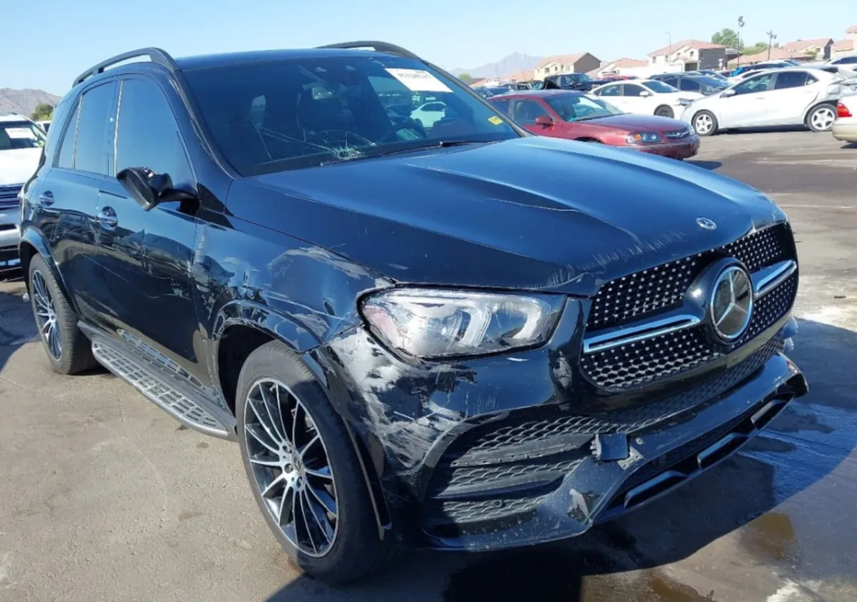 MERCEDES-BENZ GLE ФИРМЕННЫЙ ПОЛНЫЙ ПРИВОД 4MATIC ПАНОРАМНАЯ КРЫША ЦИФРОВАЯ ПАНЕЛЬ-КОКПИТ MBUX КОЖАНЫЙ САЛОН С КОНТУРНО 2023