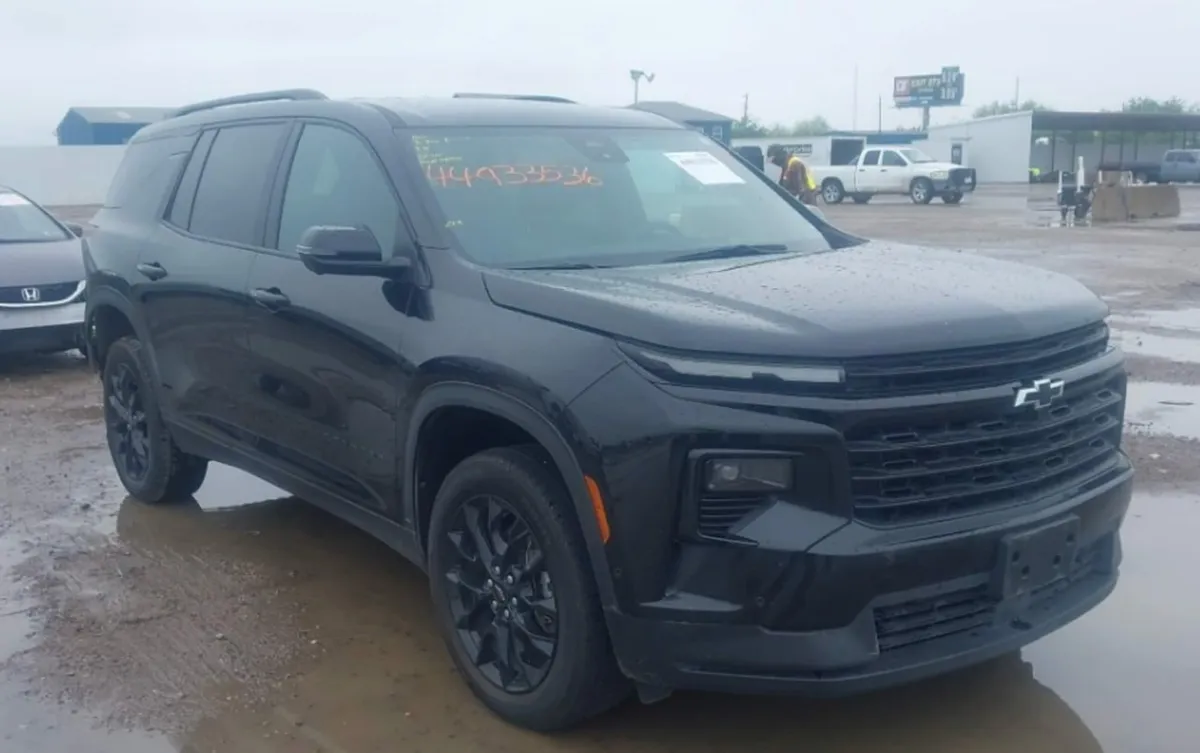 CHEVROLET TRAVERSE LT 2024