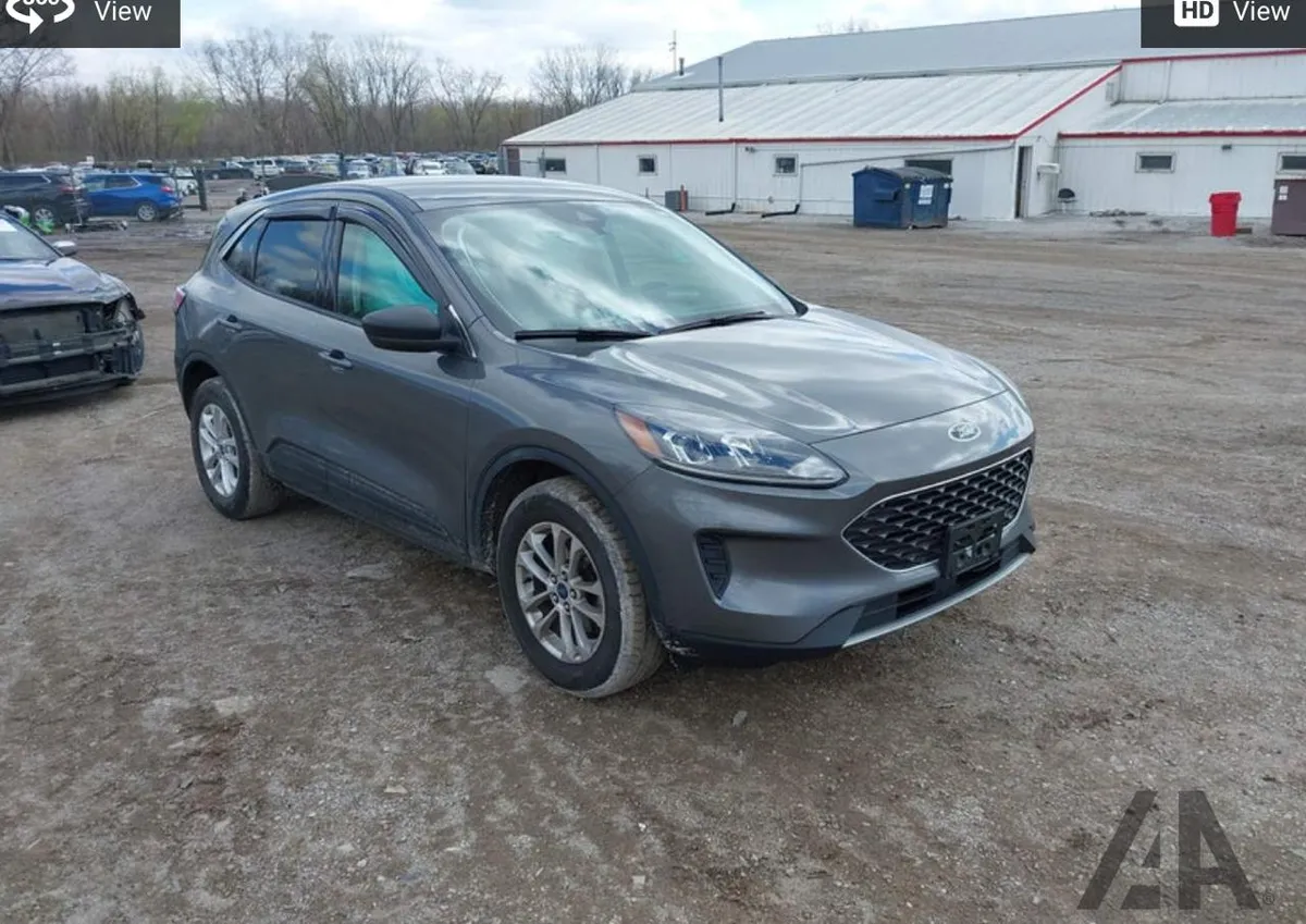 FORD ESCAPE SE 2022