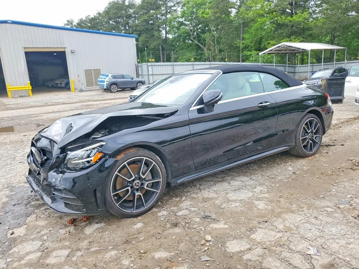 MERCEDES-BENZ C-CLASS CВЕТОДИОДНАЯ ОПТИКА LED HIGH PERFORMANCE С АВТОМАТИЧЕСКИМ ДАЛЬНИМ СВЕТОМ ПАНОРАМНЫЙ СТЕКЛЯННЫЙ ЛЮК П 2023