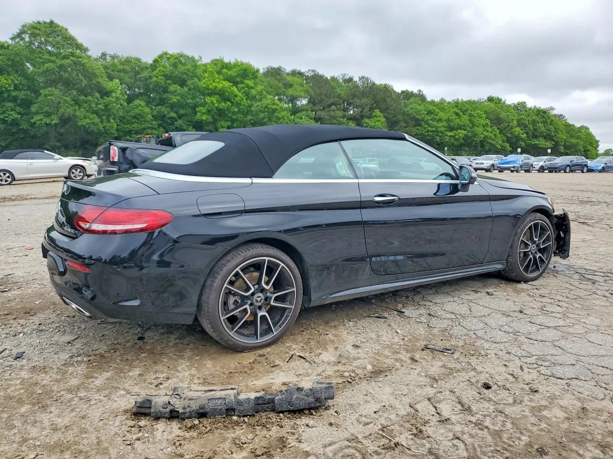 MERCEDES-BENZ C-CLASS CВЕТОДИОДНАЯ ОПТИКА LED HIGH PERFORMANCE С АВТОМАТИЧЕСКИМ ДАЛЬНИМ СВЕТОМ ПАНОРАМНЫЙ СТЕКЛЯННЫЙ ЛЮК П 2023
