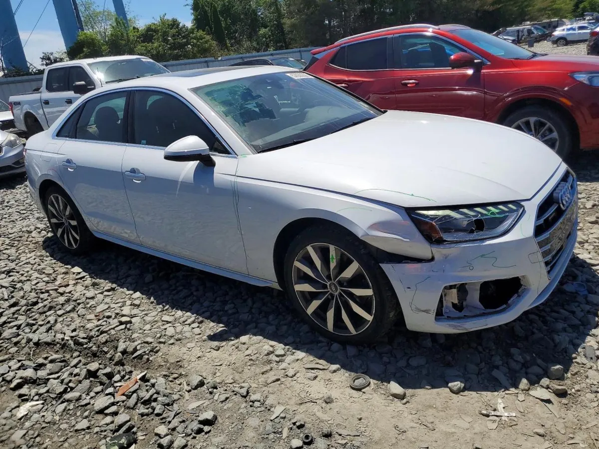 AUDI A4 PREMIUM 2023