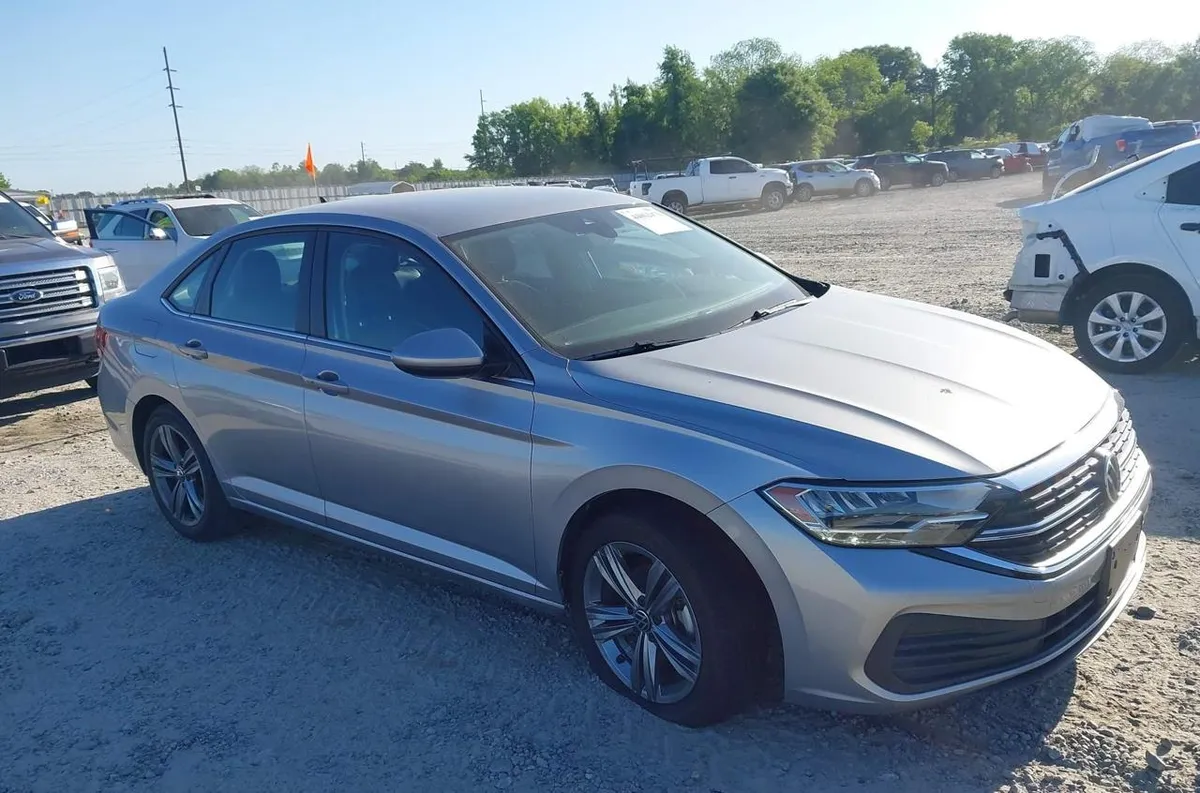VOLKSWAGEN JETTA - - 2024