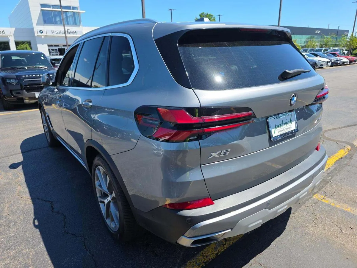 BMW X5 SPORTS ACTIVITY VEHICLE 2024