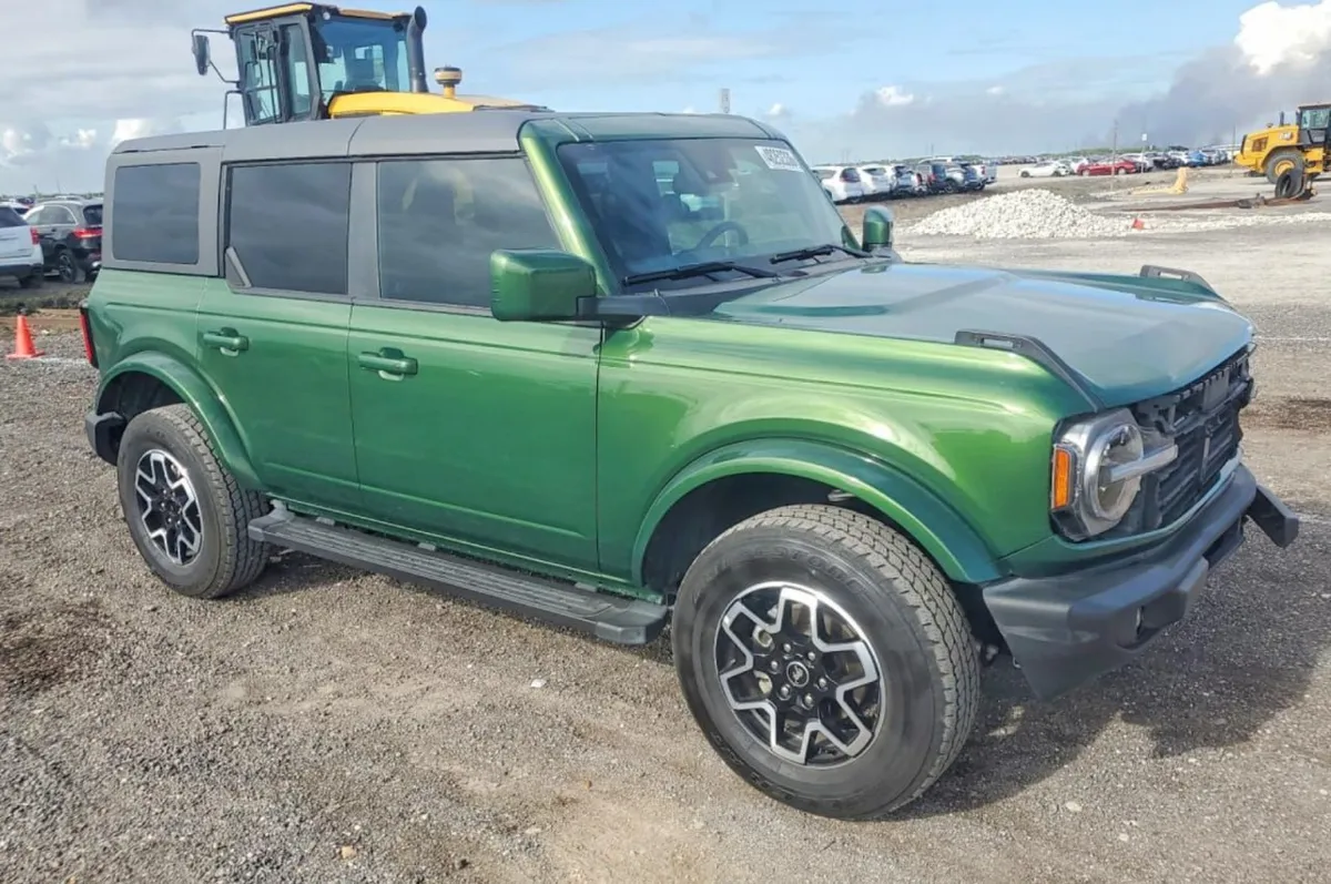 FORD BRONCO OUTER BANKS 2024
