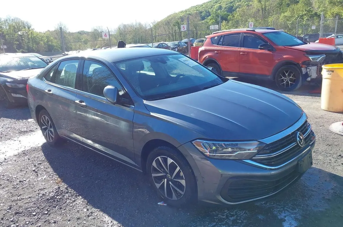 VOLKSWAGEN JETTA - - 2022