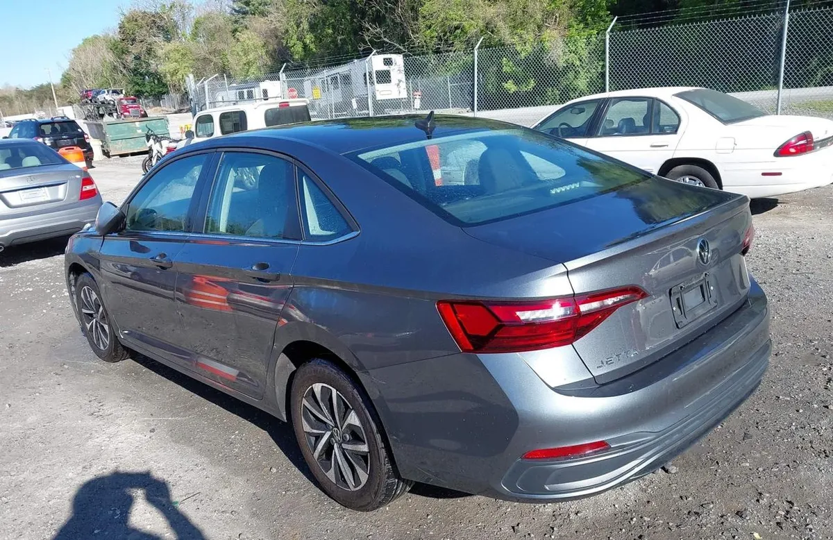 VOLKSWAGEN JETTA - - 2022