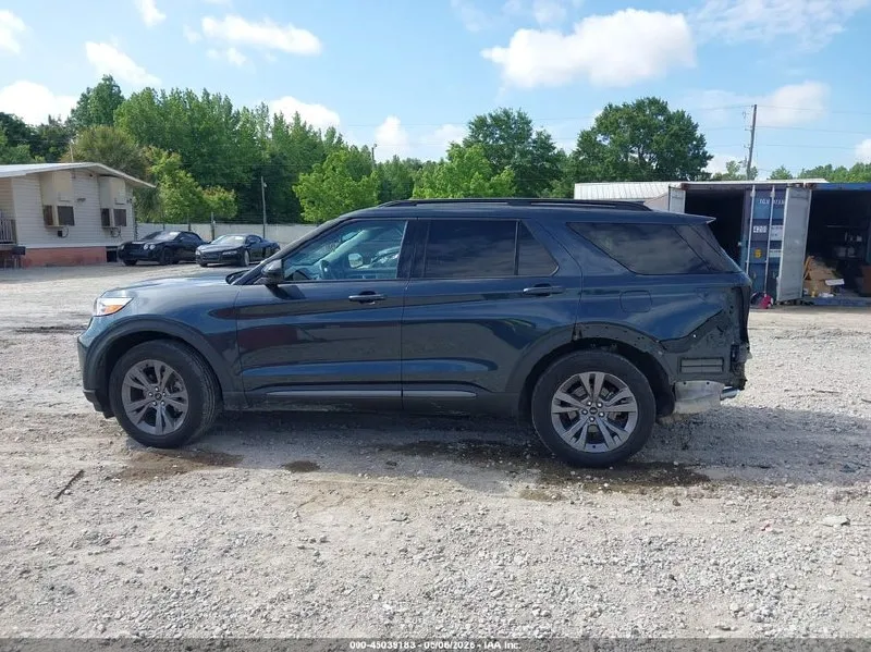 FORD EXPLORER XLT 2022