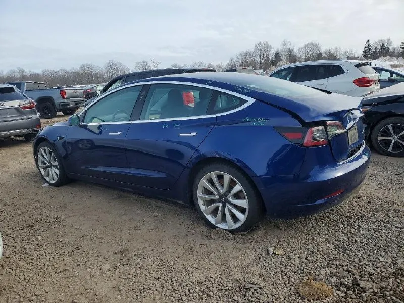TESLA MODEL 3 2020