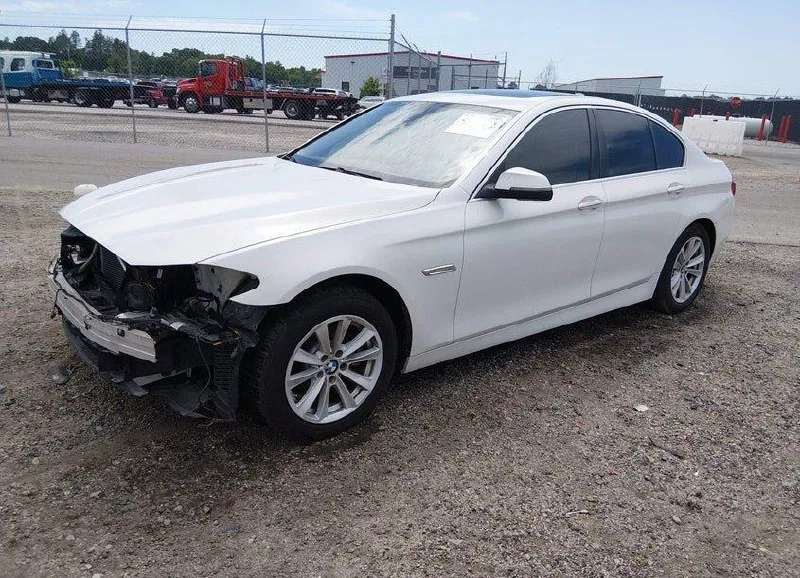 BMW 528I 2015