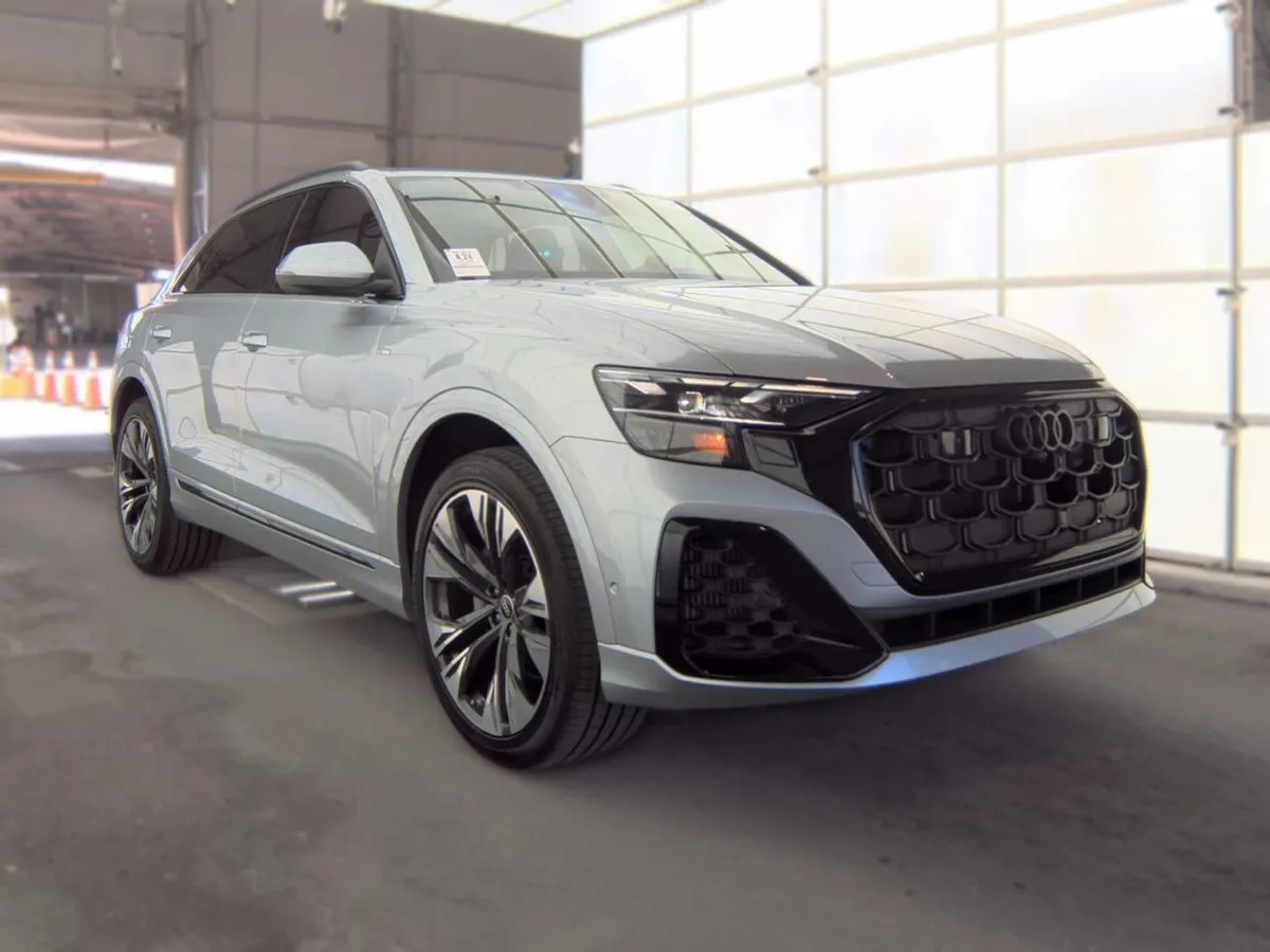 AUDI Q8 PREMIUM 2025
