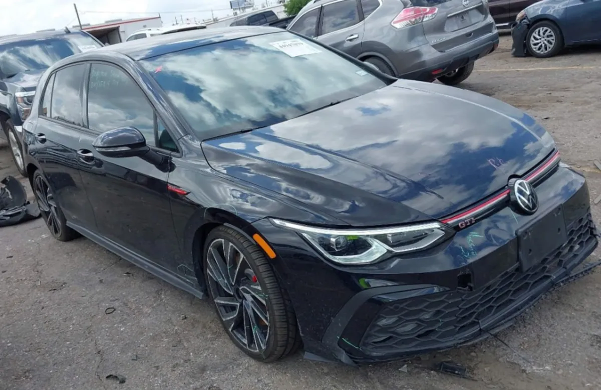 VOLKSWAGEN GOLF GTI AUTOBAHN 2023
