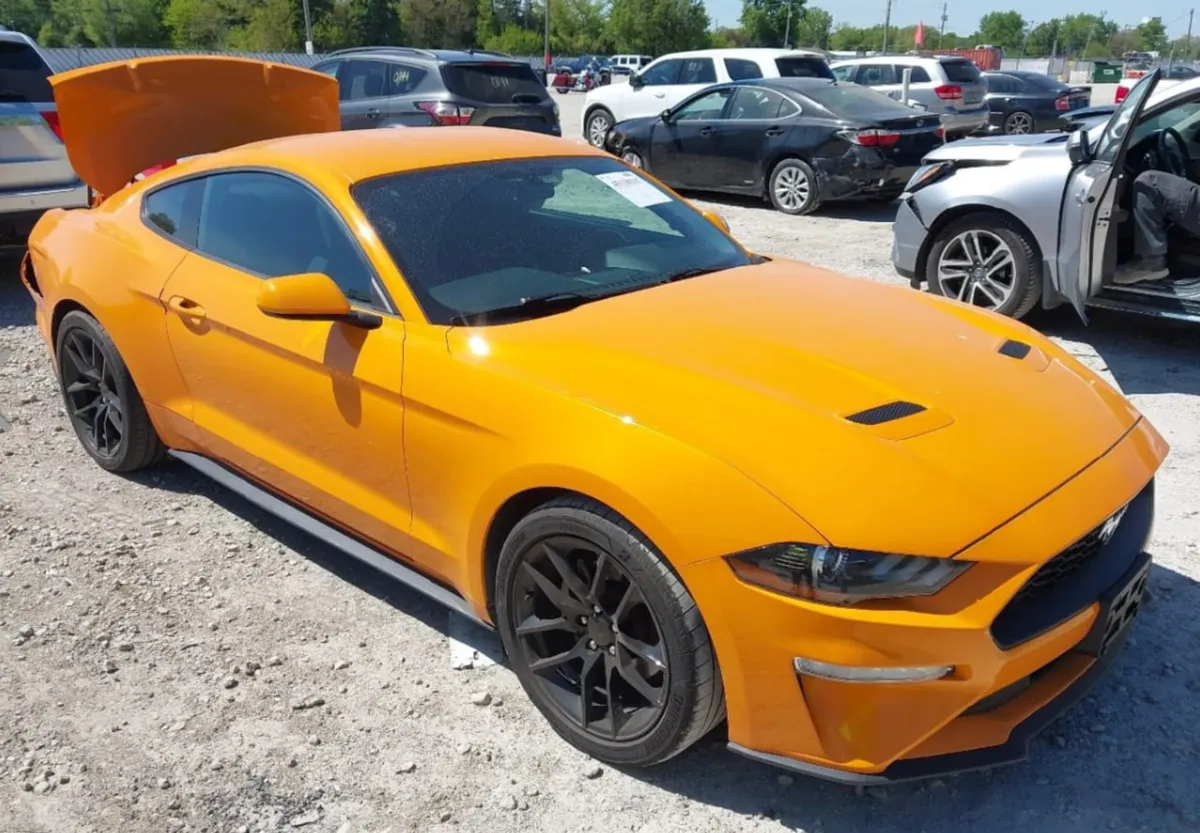 FORD MUSTANG FASTBACK ECOBOOST 2018