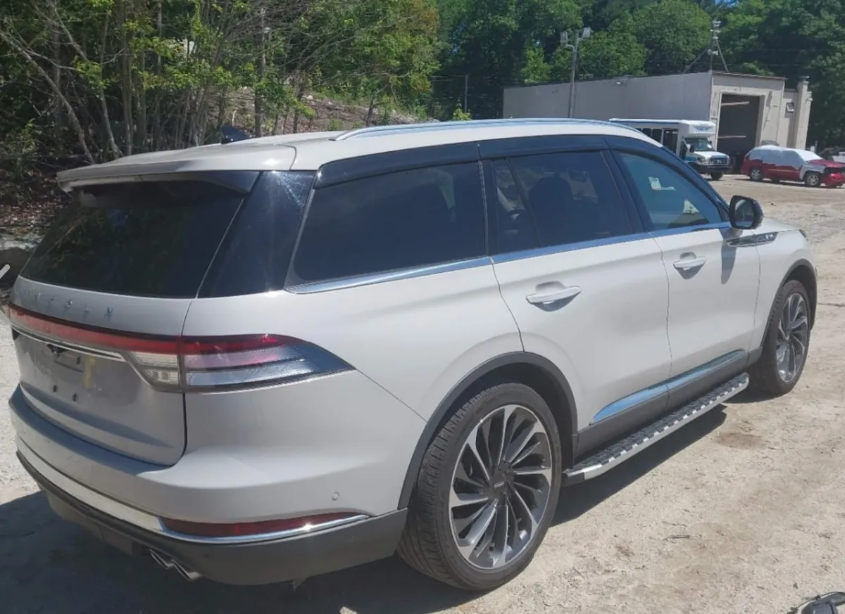 LINCOLN AVIATOR RESERVE 2021