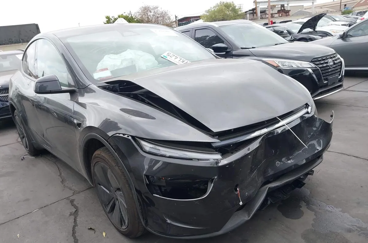 TESLA MODEL Y PREMIUM 2026