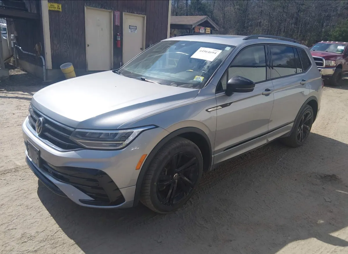 VOLKSWAGEN TIGUAN SE 2023