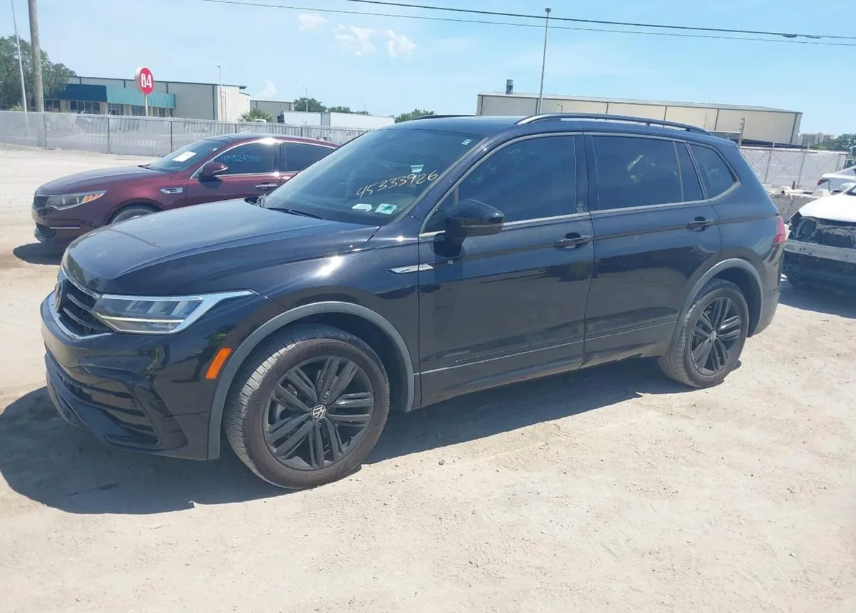 VOLKSWAGEN TIGUAN SE 2022