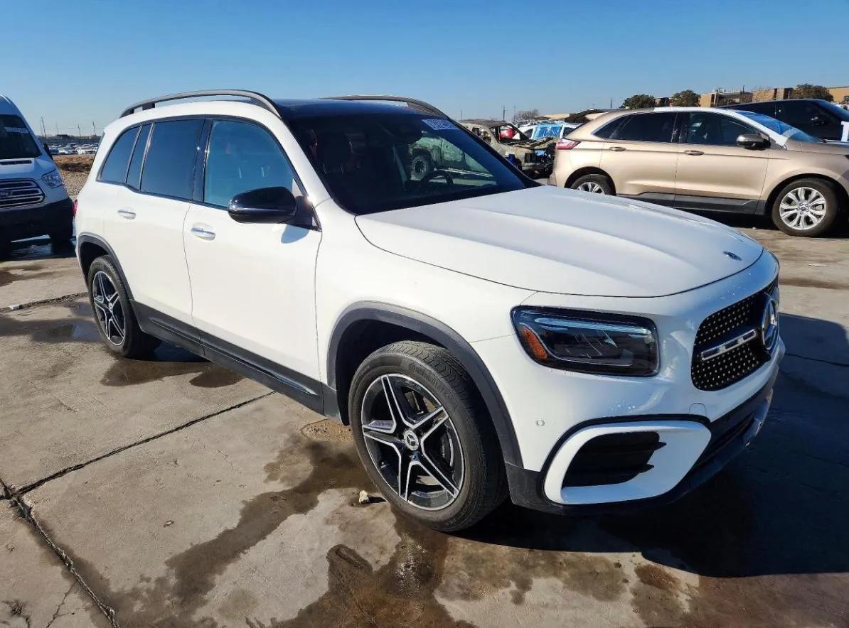 MERCEDES-BENZ GLB 250 4MATIC 2024