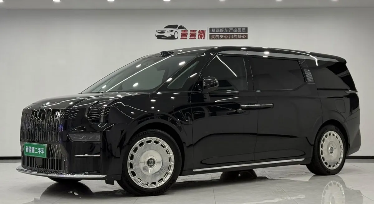 ZEEKR 009 AWD 2024
