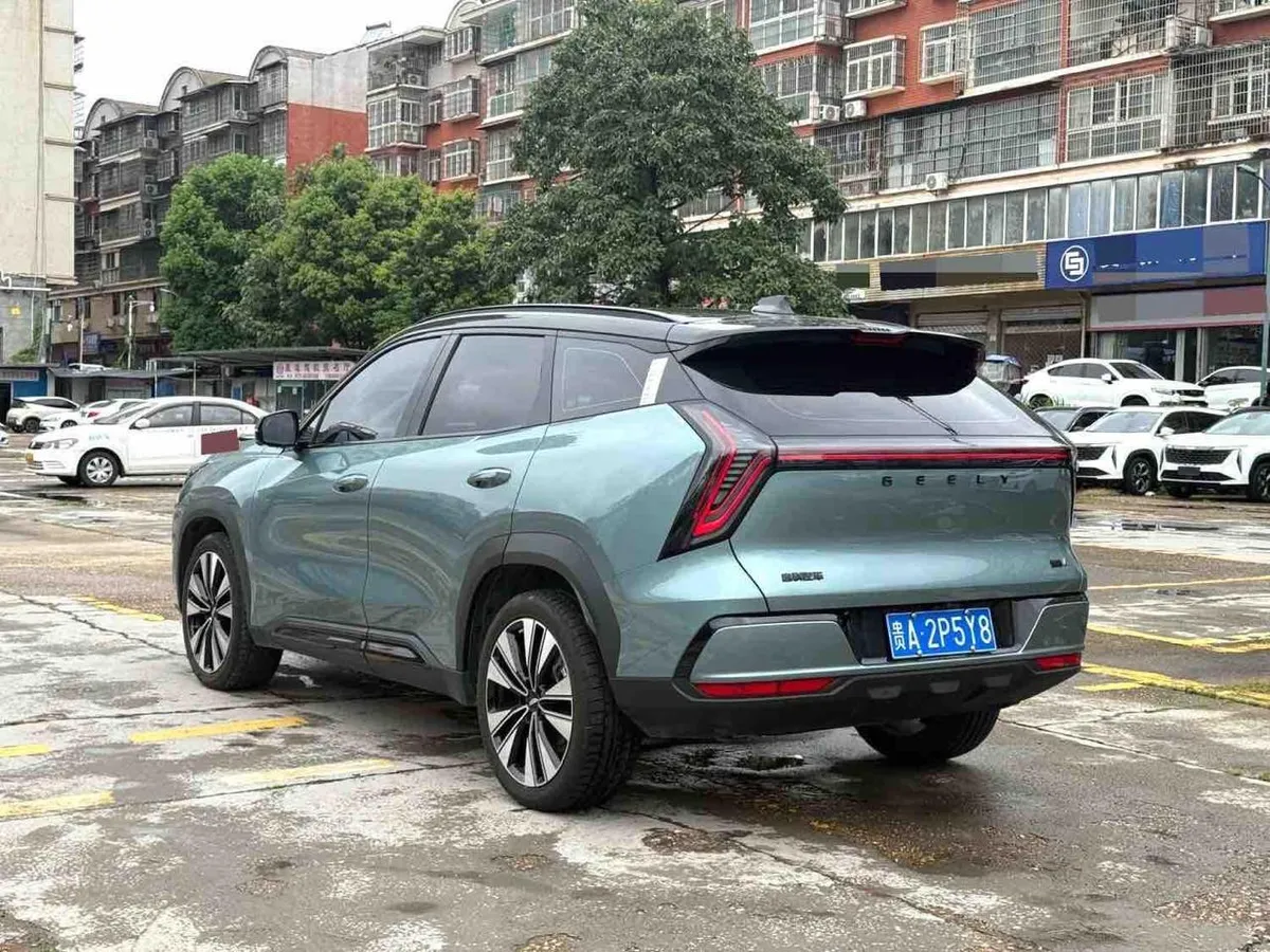GEELY BOYUE L 2025