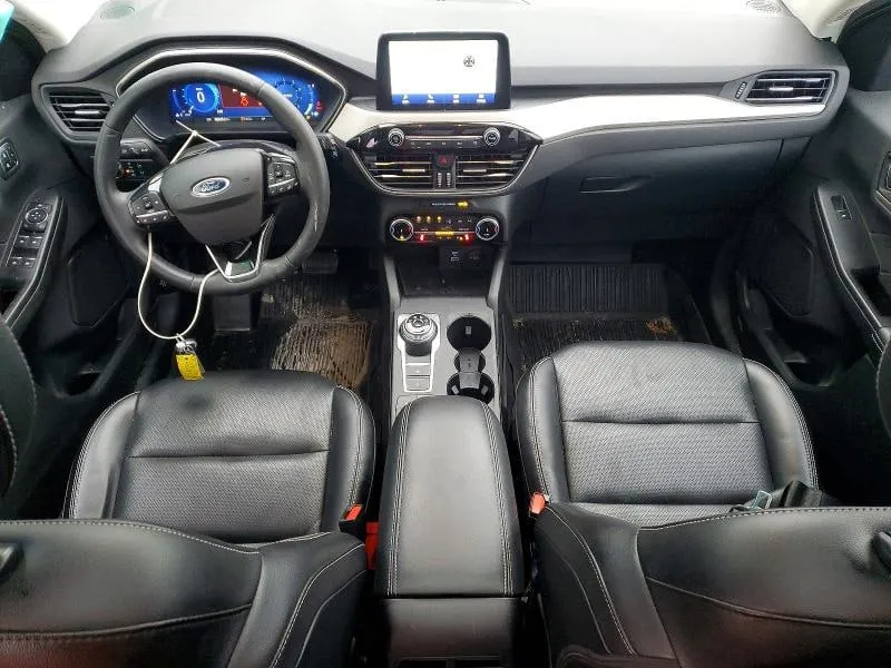 FORD ESCAPE SEL 2022