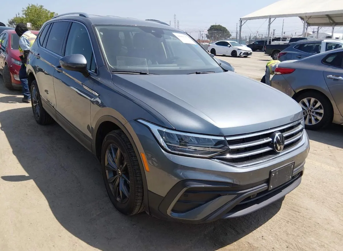 VOLKSWAGEN TIGUAN SE 2023