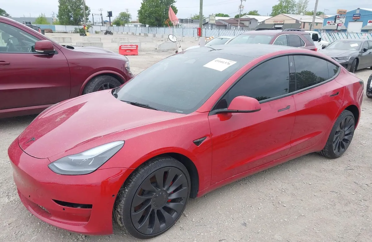 TESLA MODEL 3 2022