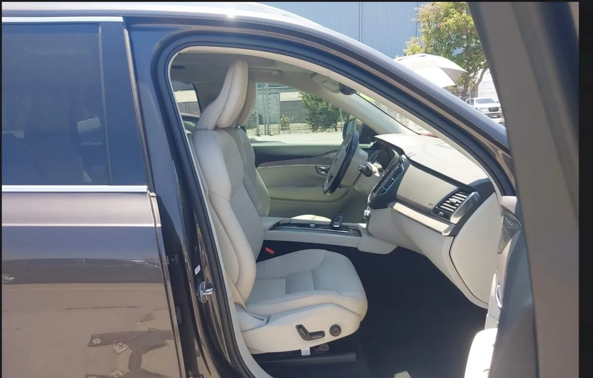 VOLVO XC90 B6 PLUS 7-SEATER 2023
