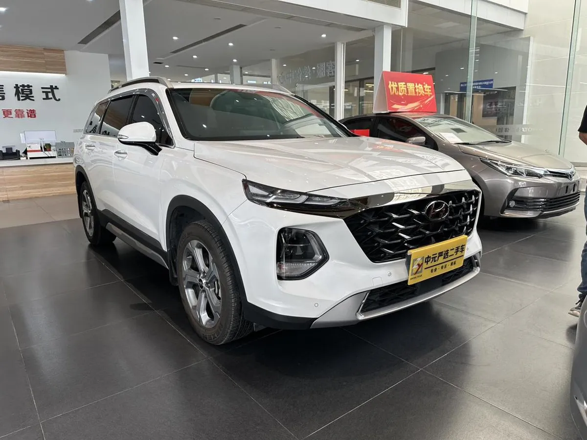 HYUNDAI SANTA FE 2023