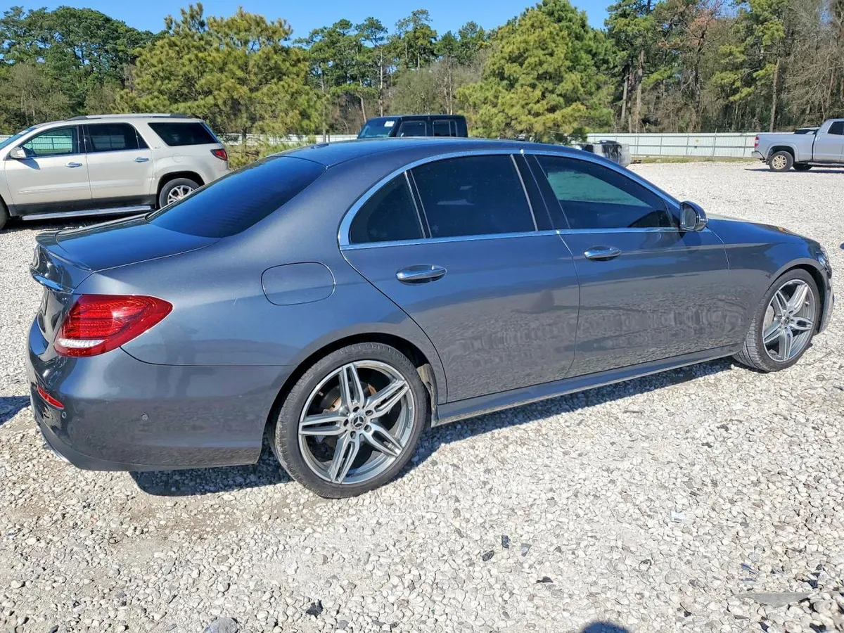 MERCEDES-BENZ E-CLASS E 300 2019