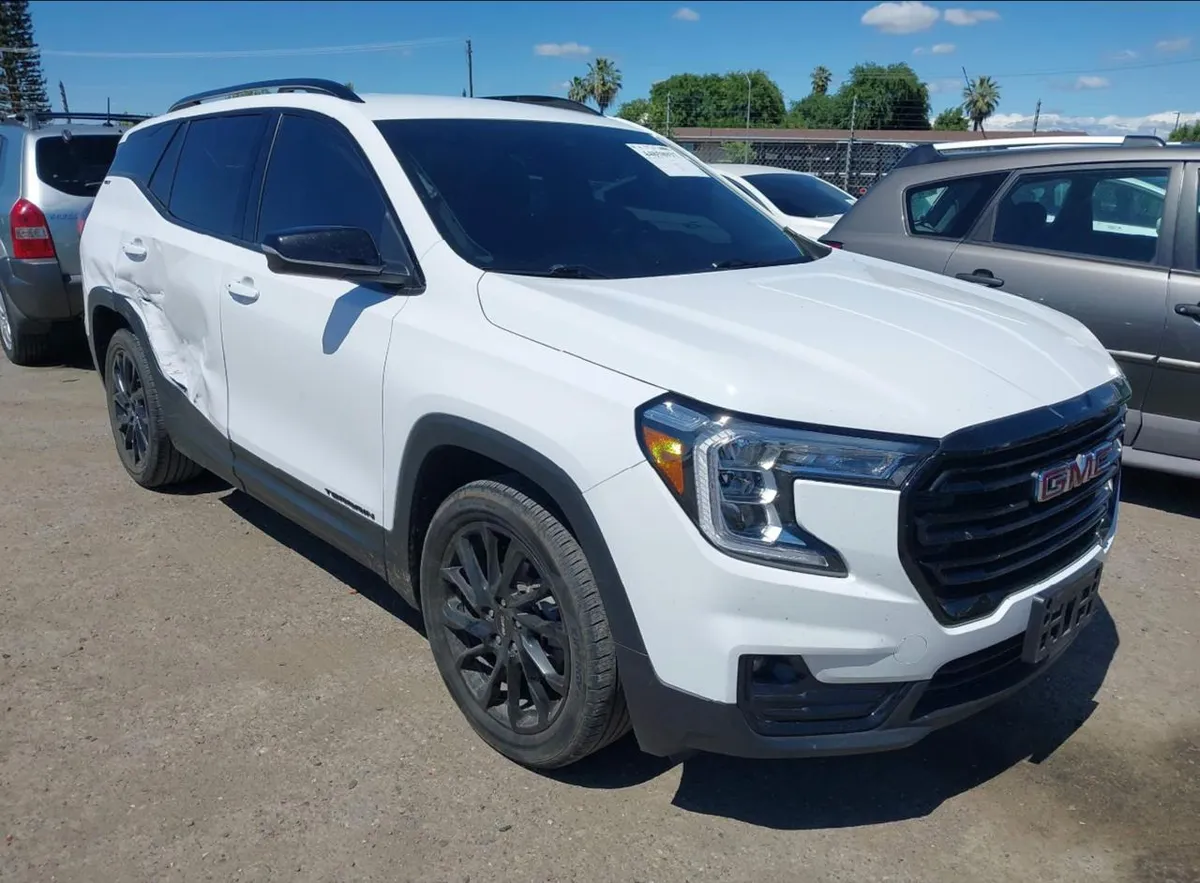 GMC TERRAIN SLT 2023
