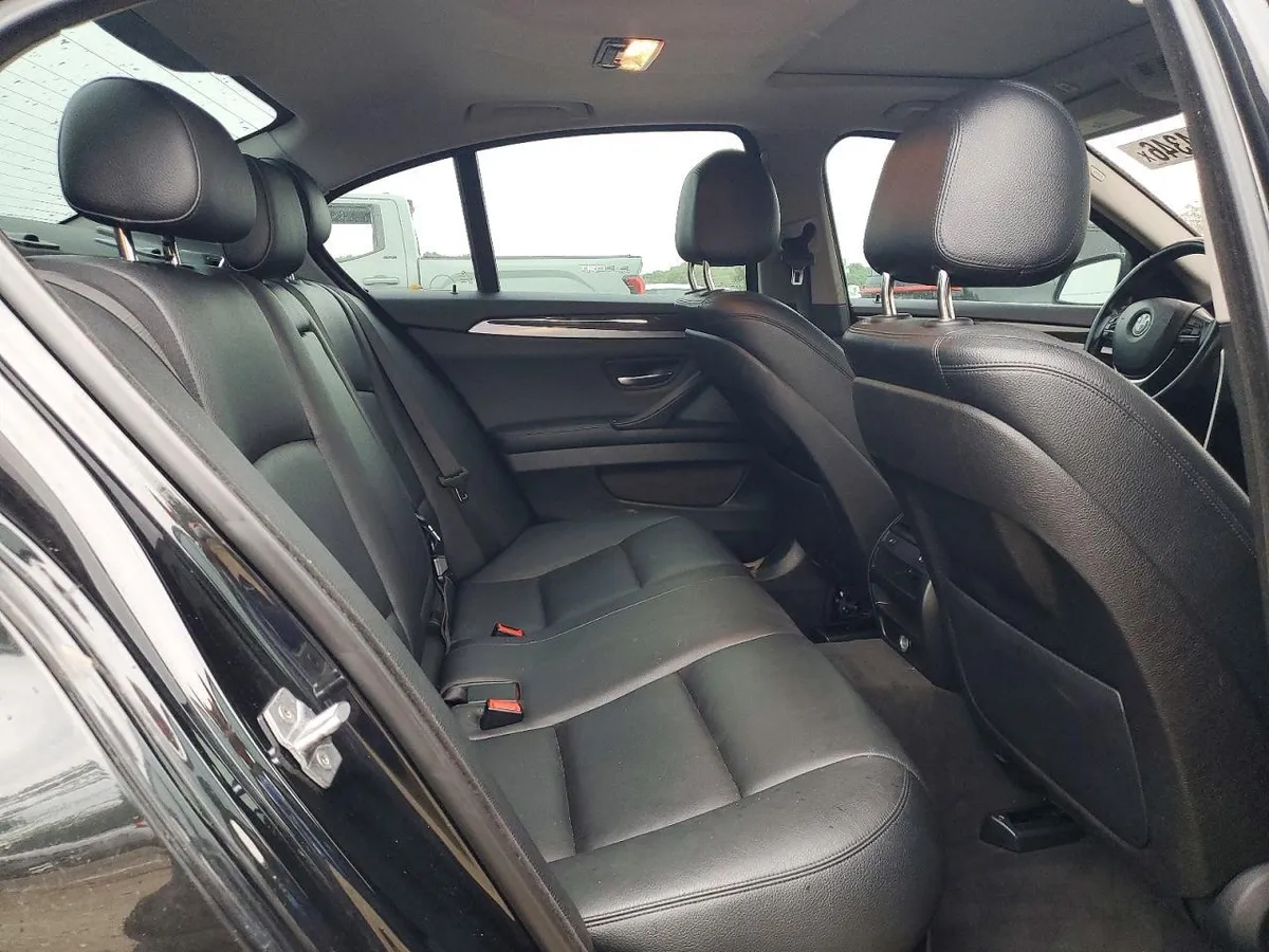 BMW 528 XI 2015