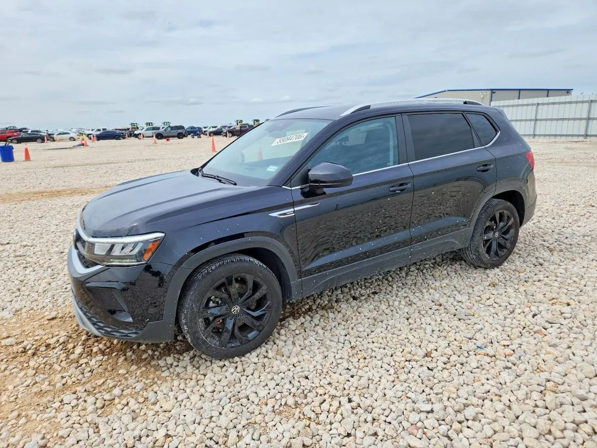 VOLKSWAGEN TAOS SE 2023
