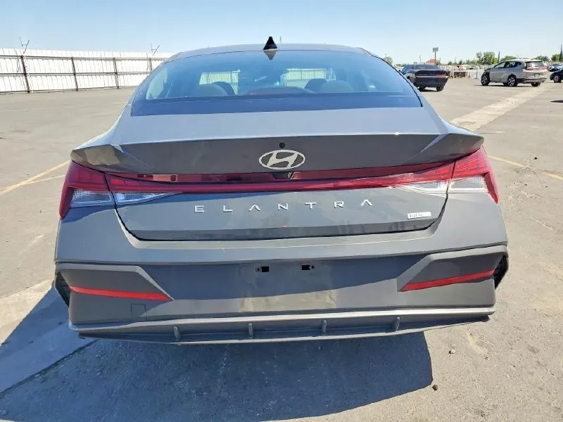 HYUNDAI ELANTRA BLUE 2025