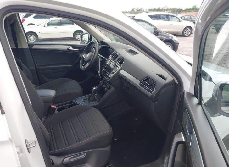 VOLKSWAGEN TIGUAN S 2023