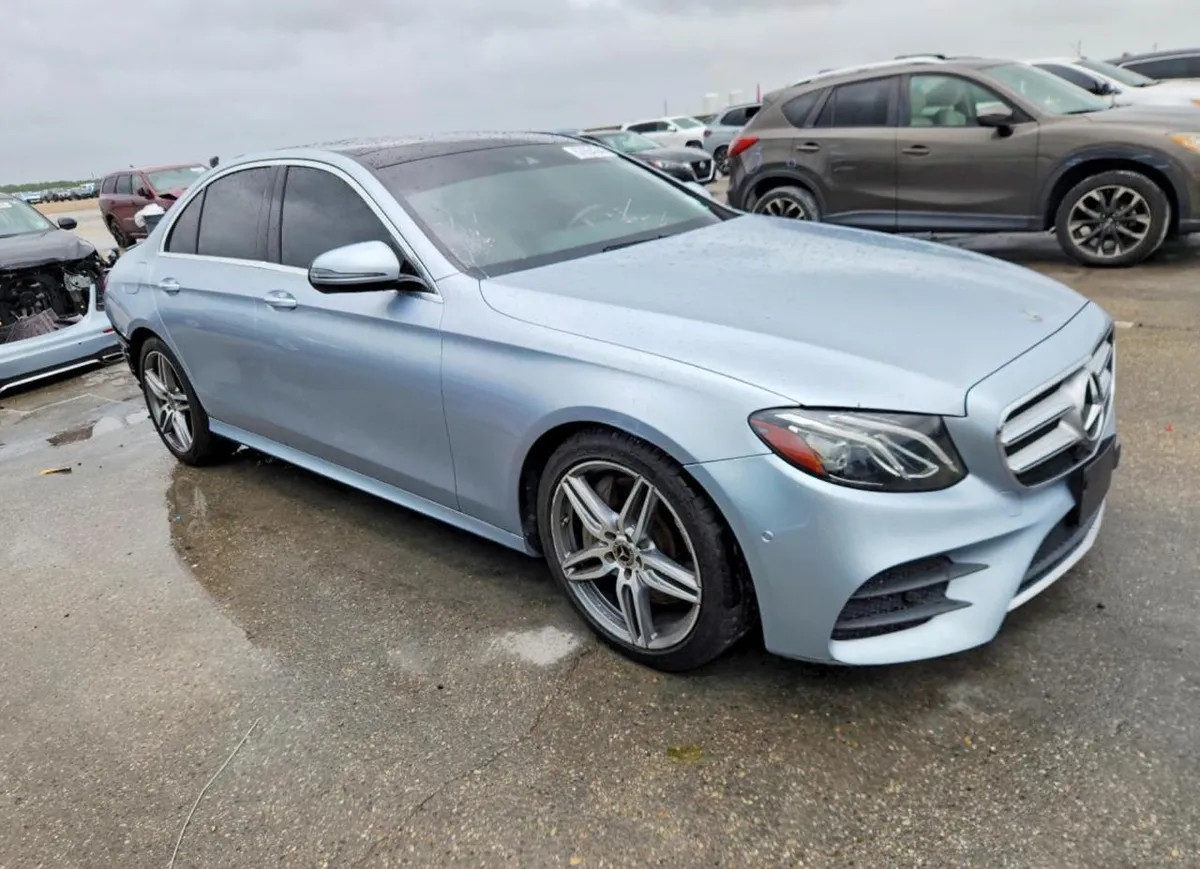 MERCEDES-BENZ E-CLASS 300 2018