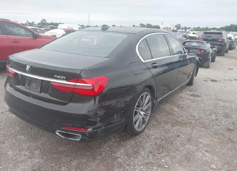 BMW 7 SERIES КОМФОРТ САЛОН С МАССАЖЕМ И ВЕНТИЛЯЦИЕЙ 2018