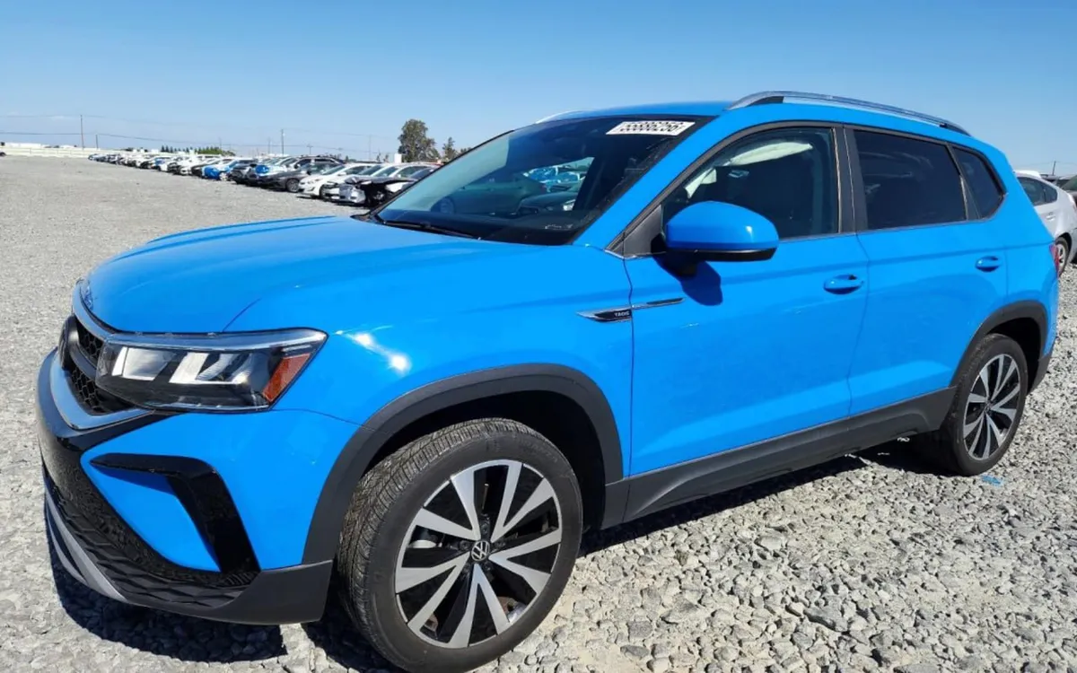 VOLKSWAGEN TAOS SE 2023