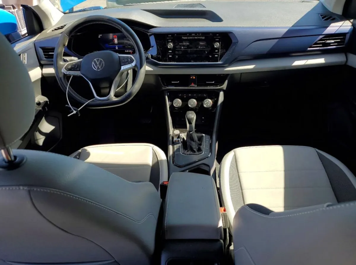 VOLKSWAGEN TAOS SE 2023