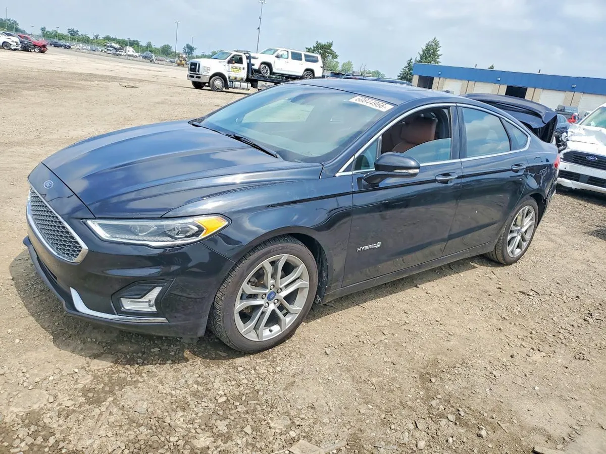 FORD FUSION 2019