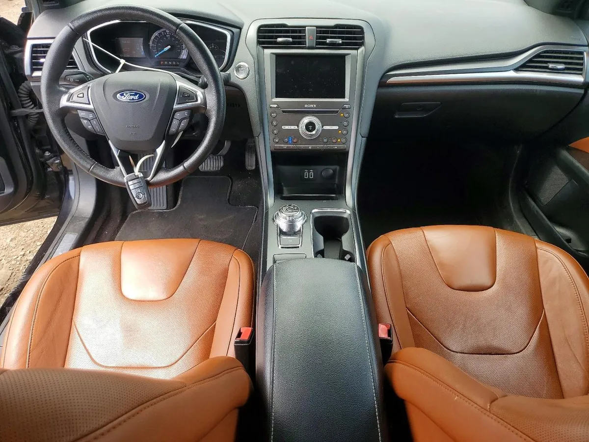 FORD FUSION 2019