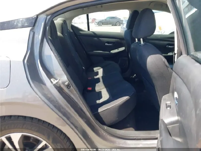 NISSAN SENTRA SV XTRONIC CVT 2022