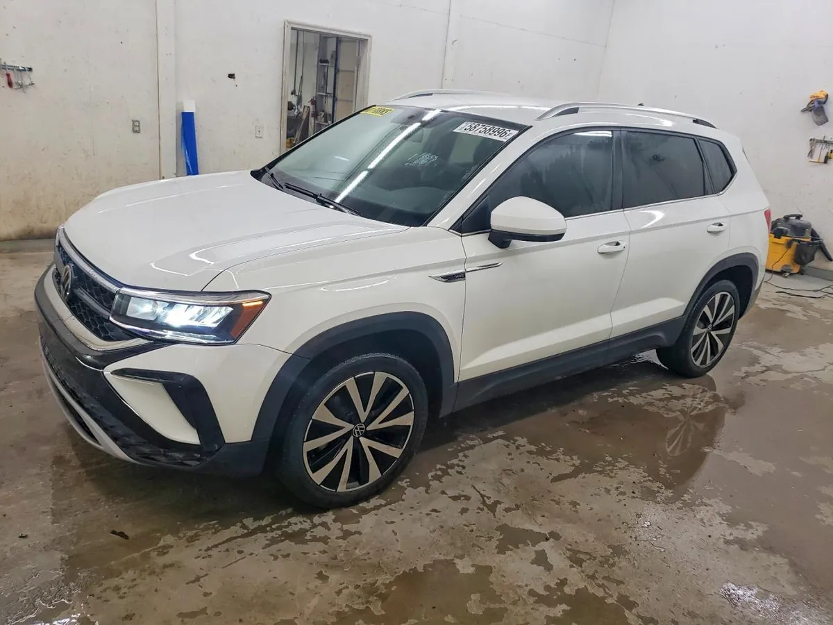VOLKSWAGEN TAOS SE 2022