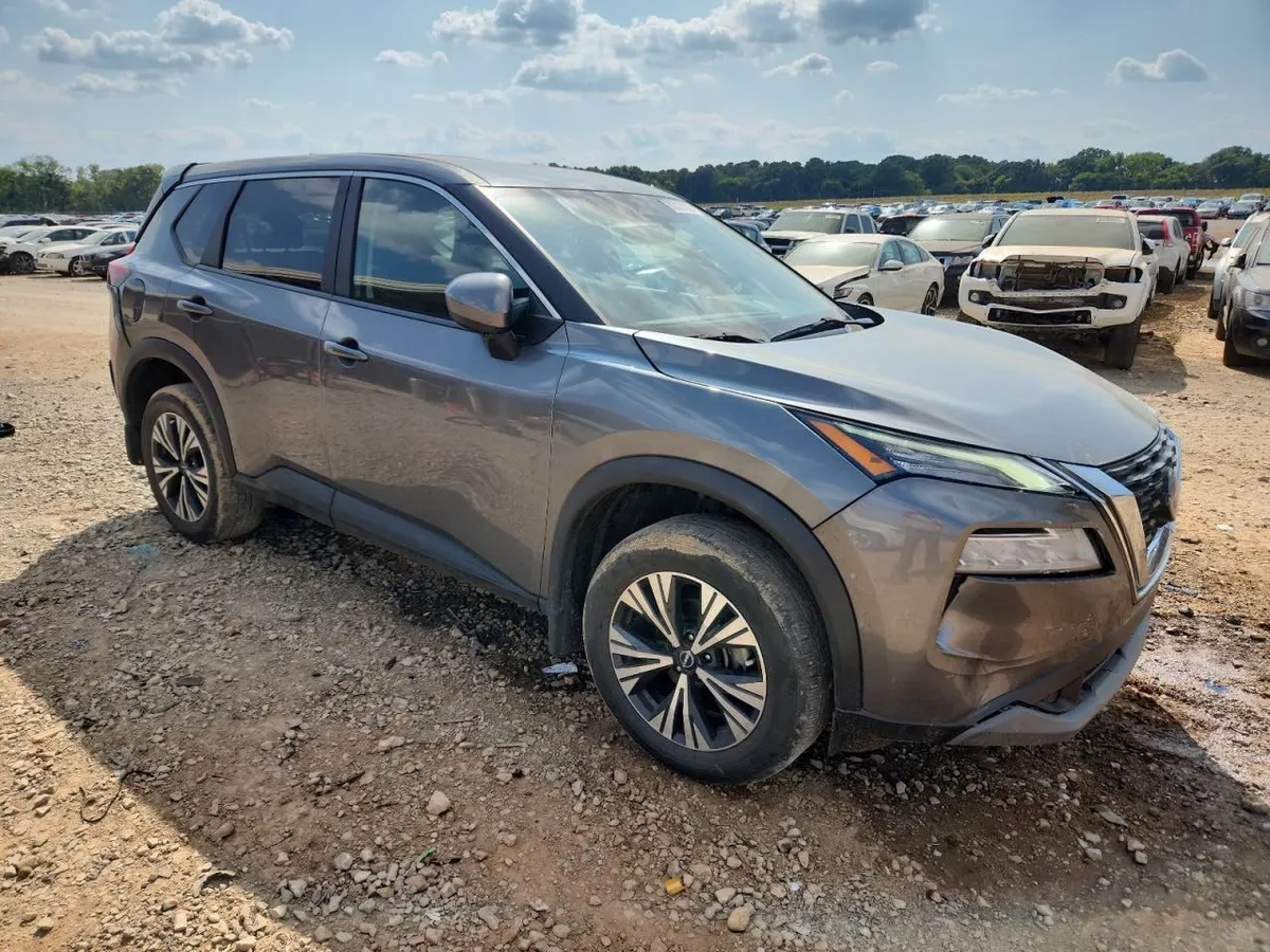 NISSAN ROGUE SV 2023