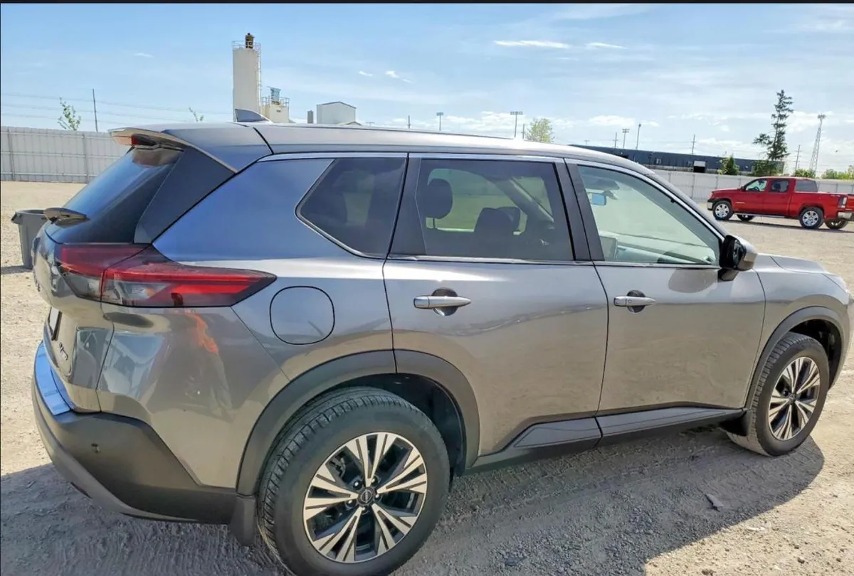 NISSAN ROGUE SV 2023