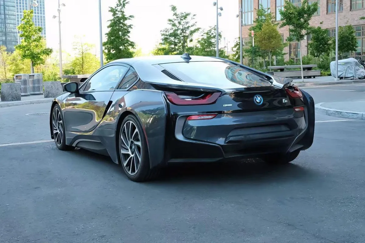 BMW I8 GIGA WORLD 1 2017