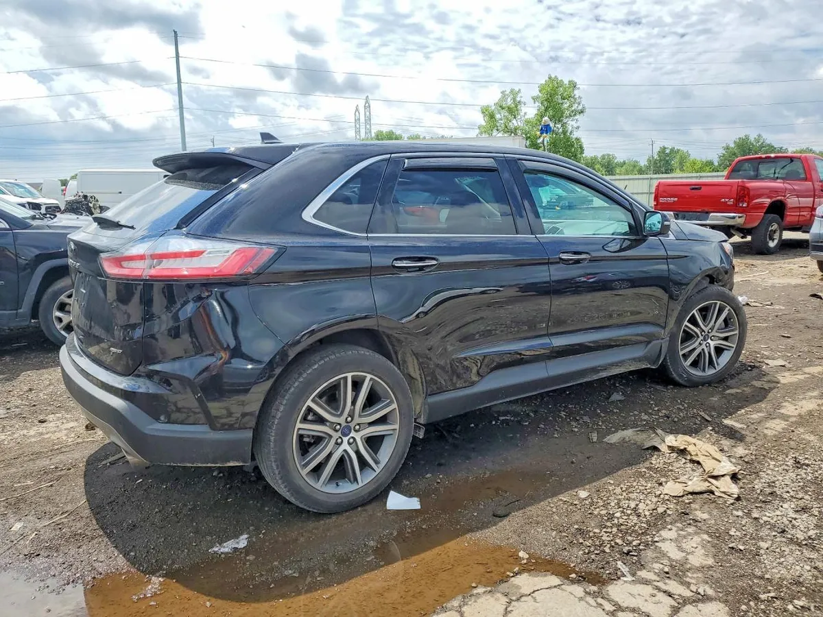 FORD EDGE TITANIUM 2 2022