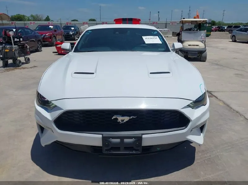 FORD MUSTANG 2023