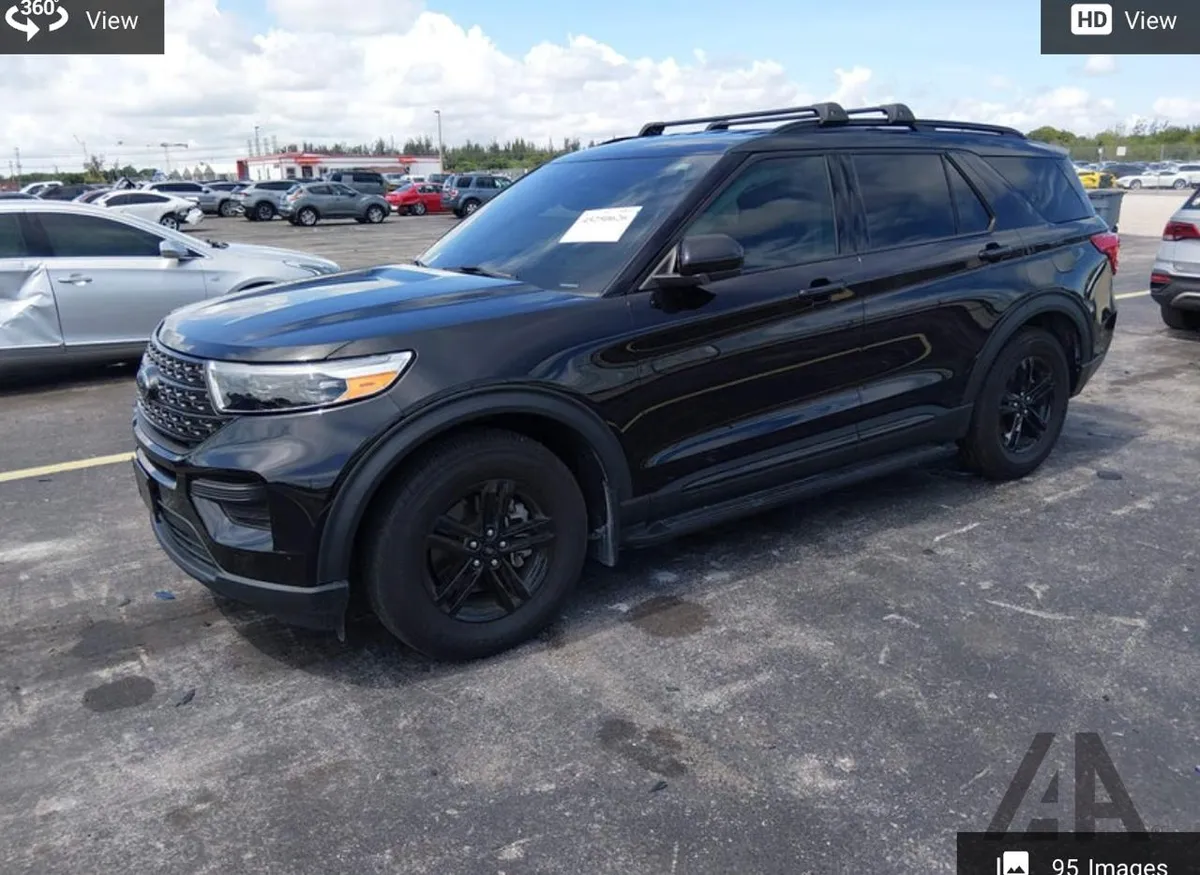 FORD EXPLORER XLT 2022