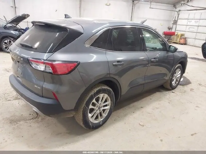 FORD ESCAPE SE 2022